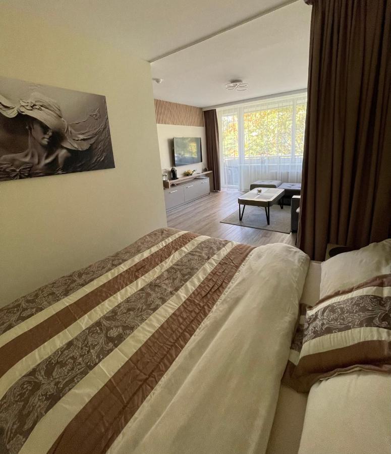 Alintoma Holiday Apartment Паланга Екстериор снимка